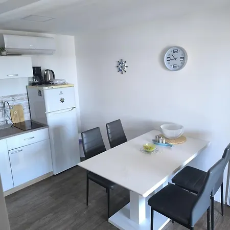 Tiny House Julija With Jacuzzi Feriehus *