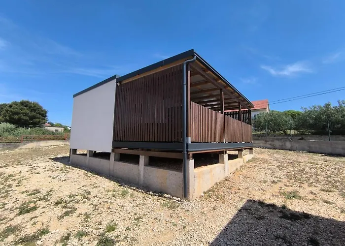 펜션 Tiny House Julija With Jacuzzi 스베티필립아이자코브