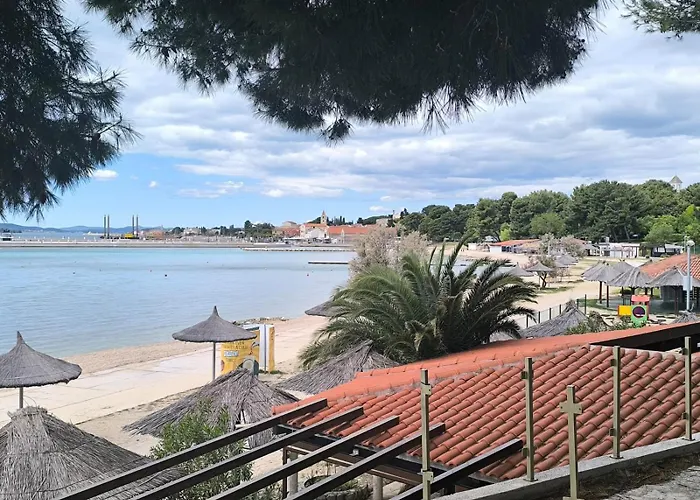 Tiny House Julija With Jacuzzi Дом отдыха