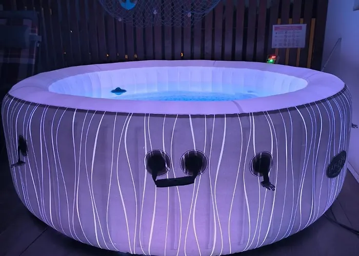 Tiny House Julija With Jacuzzi Дом отдыха Свети-Филип-и-Яков